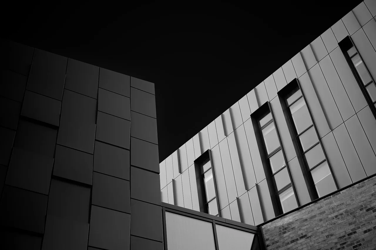 Monochrome architectural view of Nottingham College City Hub